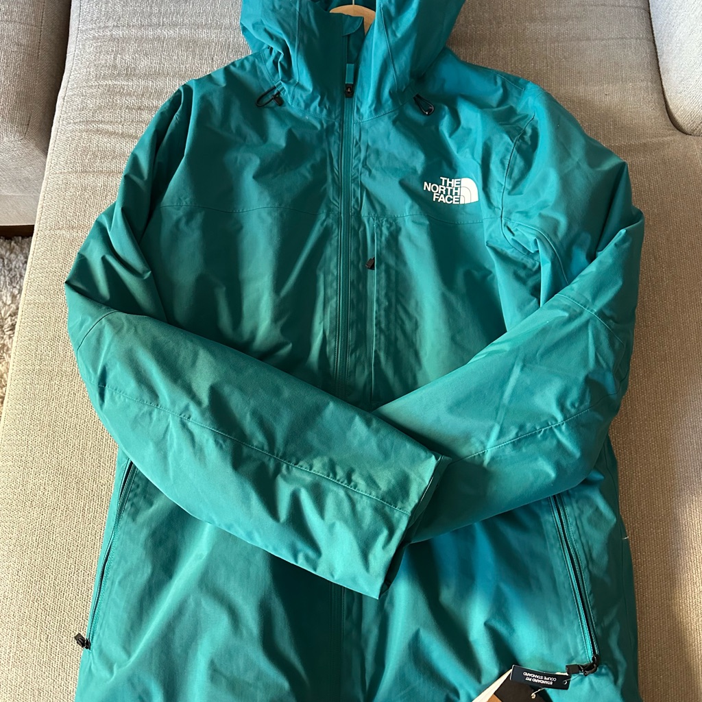 The North Face Men’s Large Thermoball Eco Snow Triclimate Jacket
